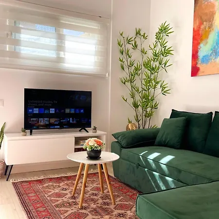 Apartmán Cozy Center By Pikhost Tirana