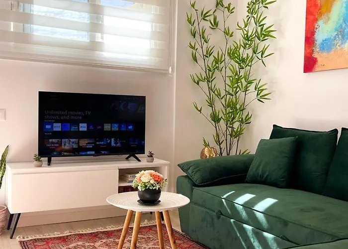 Apartament Cozy Center By Pikhost Tirana