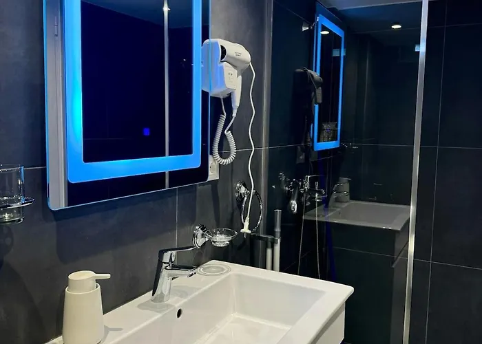 Cozy Center By Pikhost * Tirana